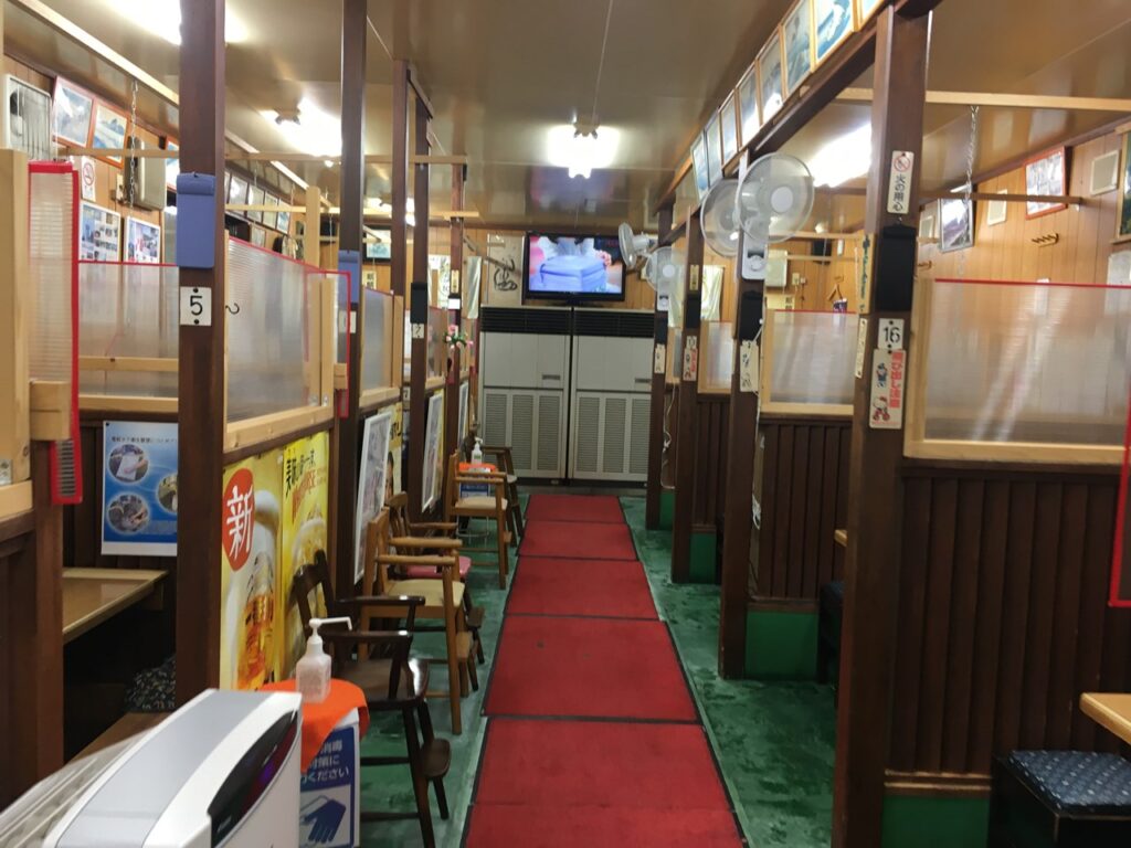 さつまふじ店内