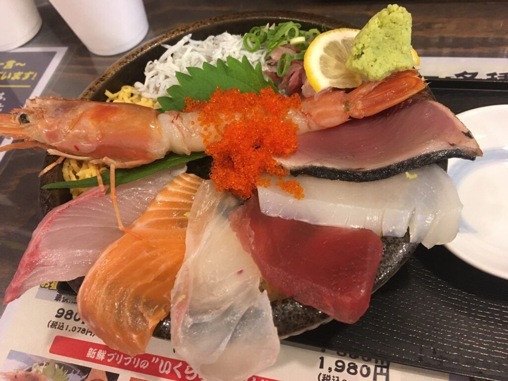 お魚食堂 こたや(980円海鮮丼)