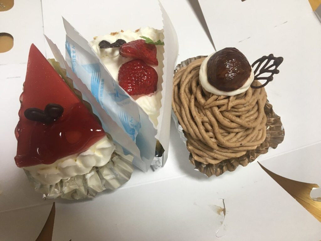 ケーキ3種購入